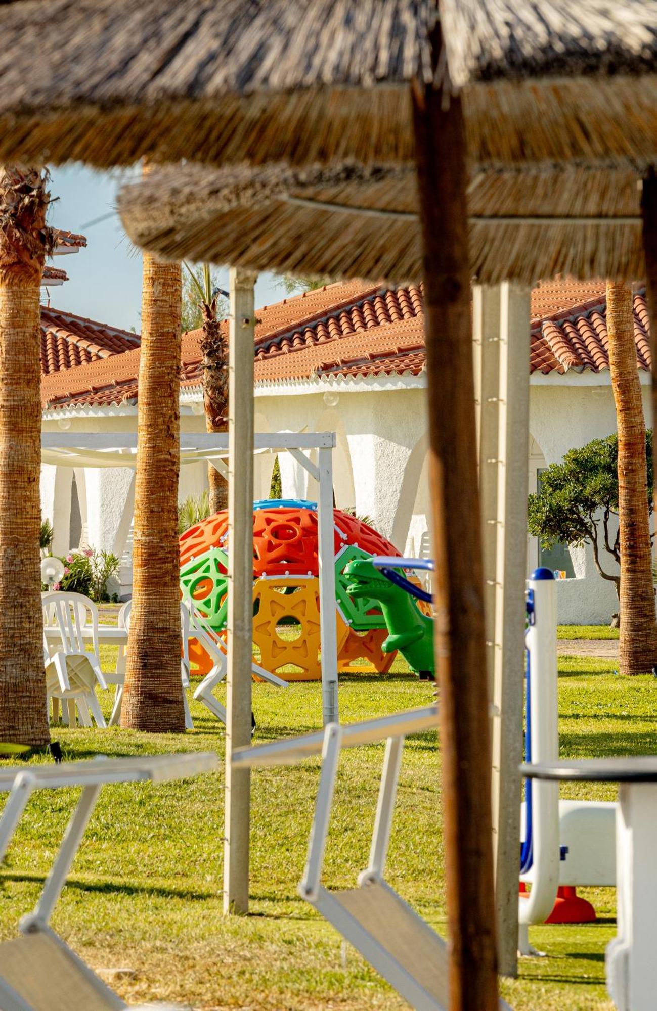 Cala Nostra Resort Marotta Exterior photo